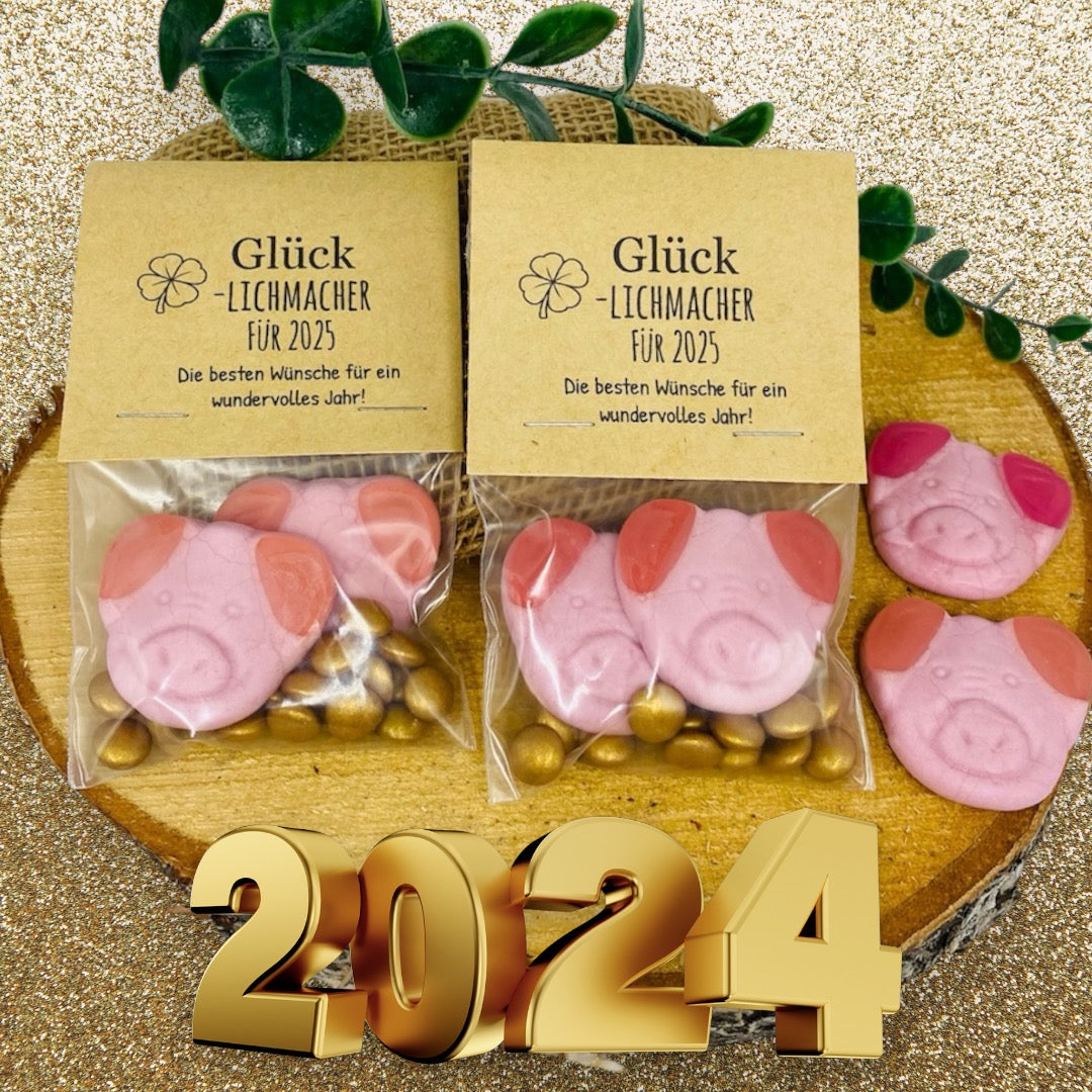 Silvestergeschenk/ Silvestermitbringsel/ Neujahrsgruß/ Glücksschwein/ Frohes neues Jahr/ Glücksschweine zum naschen/ Gastgeschenk Silvester/ Silvester Mitbringsel/ Neujahrs Wünsche/ Silvester Deko/ Naujahrsgruß